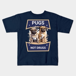 Pugs not drugs Kids T-Shirt